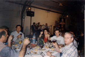 1999г. Израиль 10 05 ужин после экскурсии